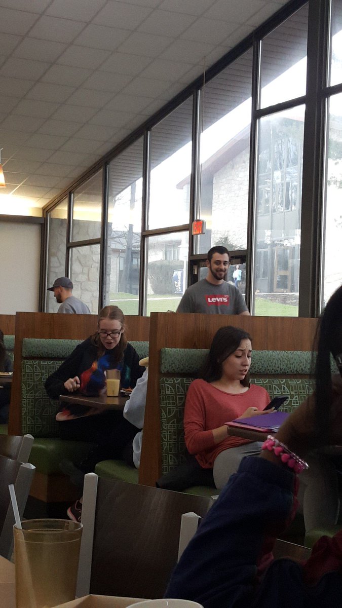 AimenHayder's tweet photo. @spotlevis a wild Levis approaches https://t.co/ppZTg2wlmH