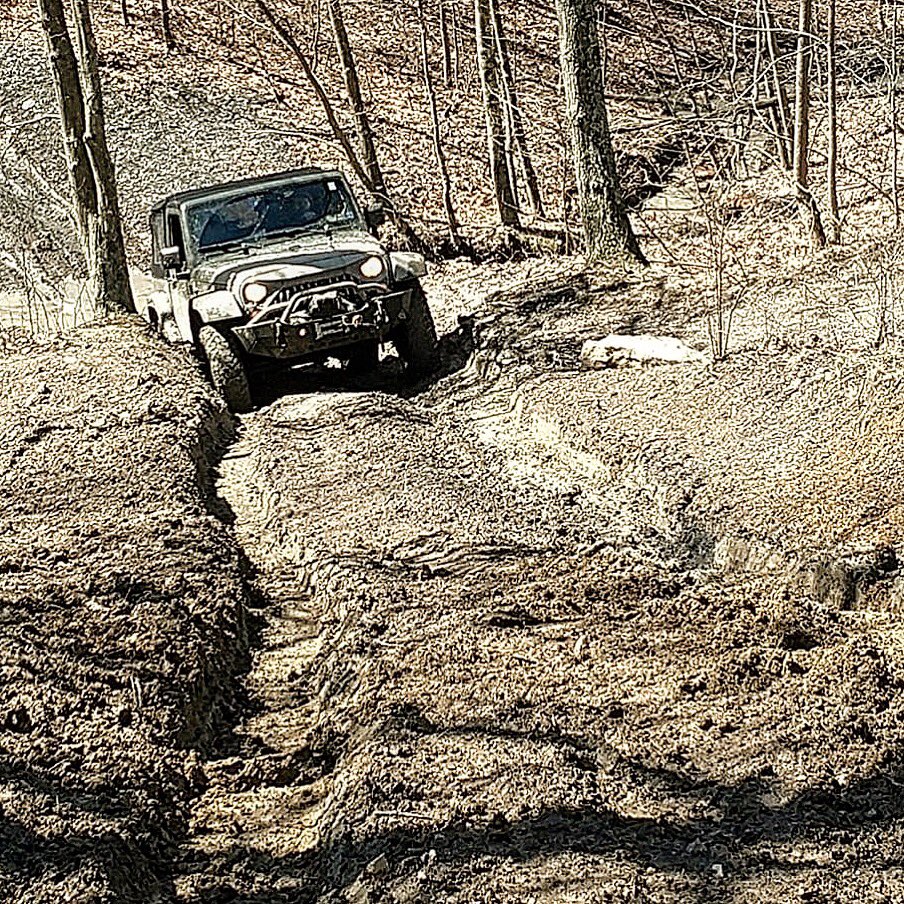 NicholasBajis's tweet photo. Happy #4x4 Day! (4th month, 4th day). Share a pic of your rig and tag me! Where are you from? Butler, PA #jeeplife #jeepwave  #singlejeeper #jeeps #jeep #jeephype #jeepwrangler #itsajeepthing #ilovemyjeep #PhantomFuryJK @JeepHype @THEJeepMafia @JeepTalkShow https://t.co/NwNMGXYGeT