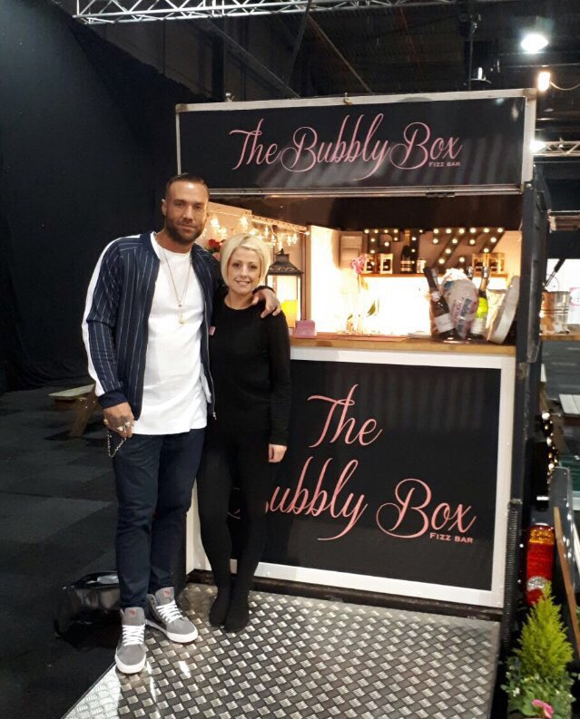 TheBubblyBox23's tweet photo. @CalumBest Hello lovely xx we met you at Manchester food and drink x would you be kind enough to give us a little follow x 😄 would really appreciate it x 🙌🏼🙌🏼 https://t.co/pGt4khrX06