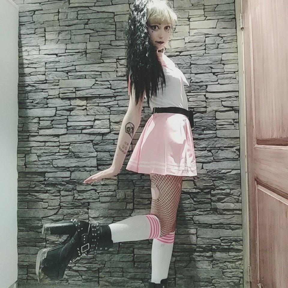 Punk Boots Porn - ðŸ–¤ princess yandere ðŸ–¤ ar Twitter: â€œDo you like #Creepygirls , #cutegirls,  or both? How about #creepycute ! #goth #gothicfashion #punk #schoolgirl  #cosplay #sugarbaby #camgirl #sexworker #porn #demonia #fishnets #bootsâ€¦  https://t.co/welgexYbatâ