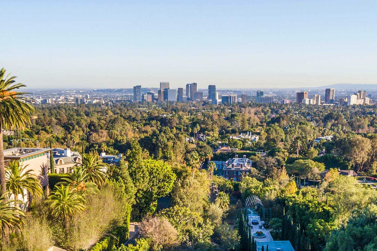 LUXRE's tweet photo. Los Angeles, California - $17,900,000 USD https://t.co/GOKoyffXye https://t.co/omew5tY3du