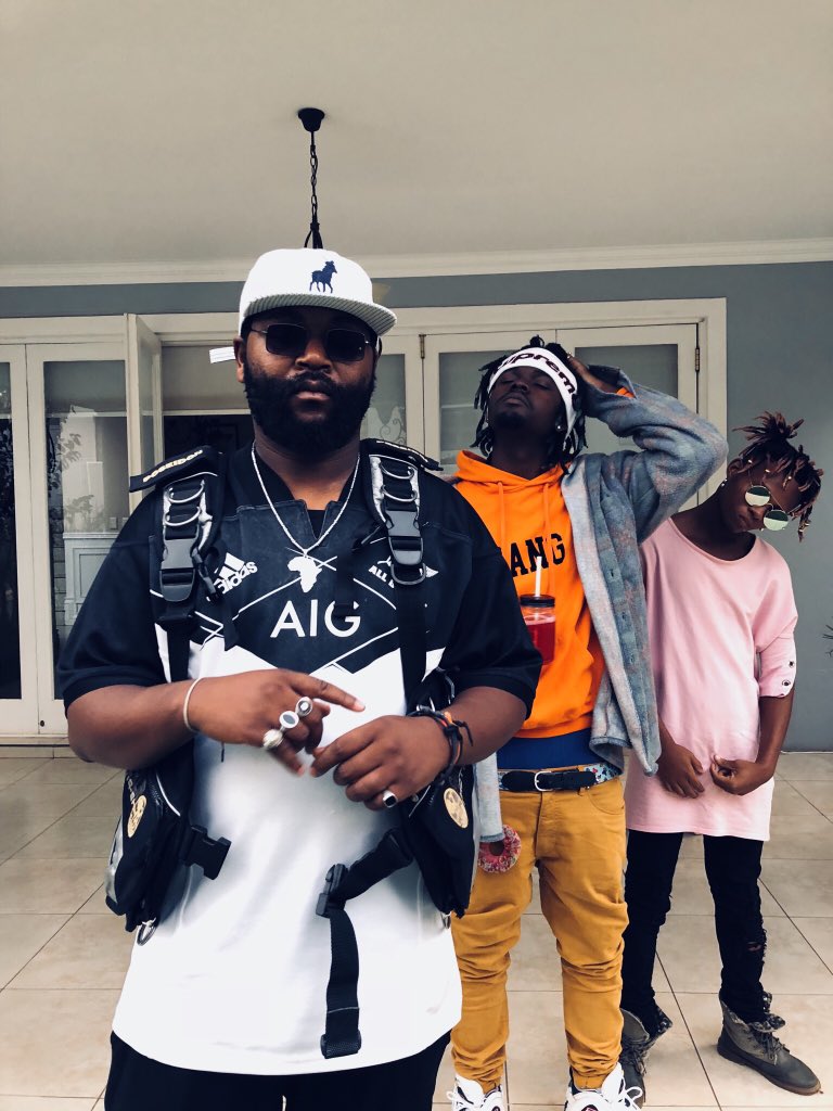 Sjava_atm's tweet photo. @Sims_atm  @Lilow_NTK ❤️ https://t.co/CcYAlXndy2