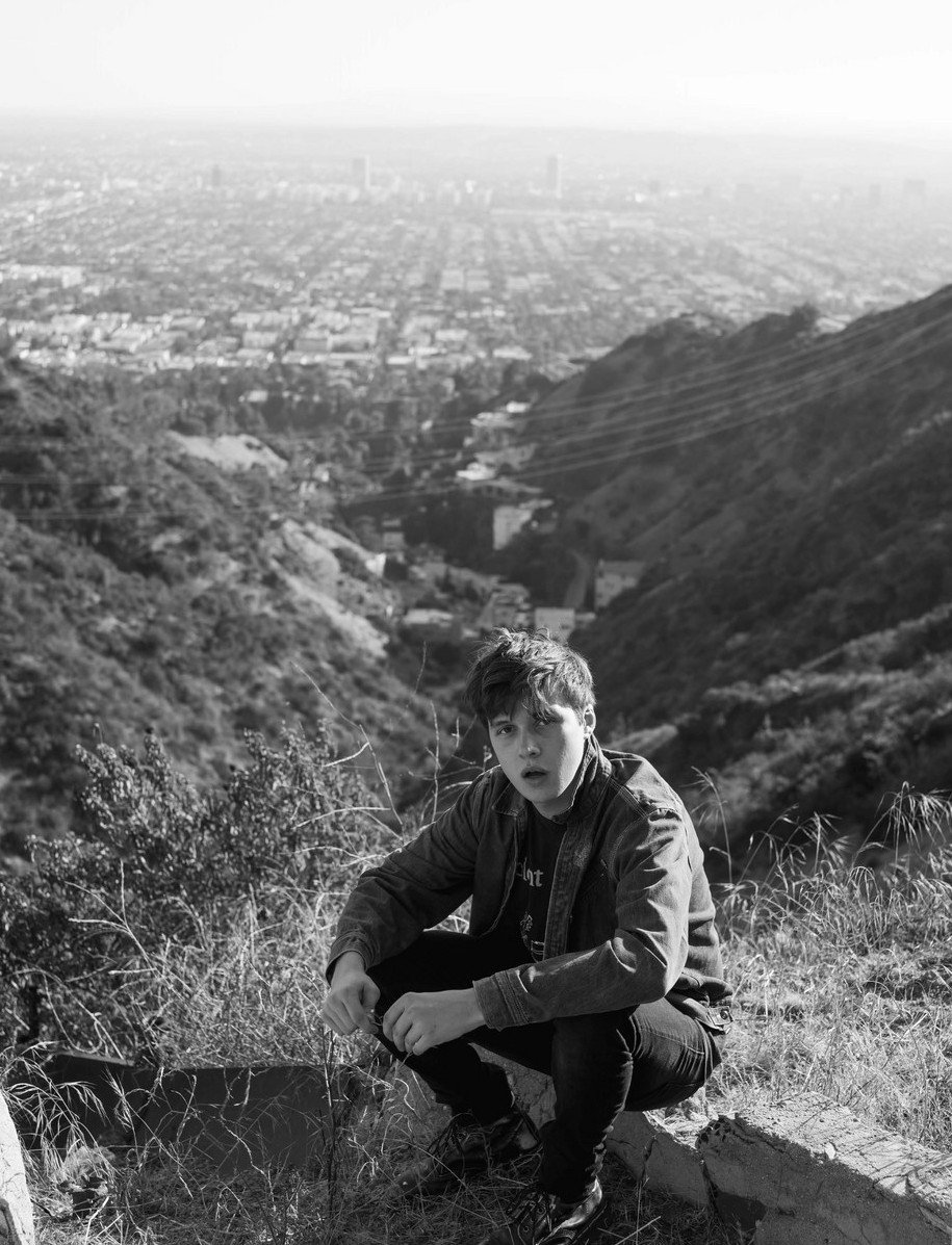 NickRobinsonBra's tweet photo. 📷 | Nick Robinson para a HERO Magazine. https://t.co/UzwF6zwAfP
