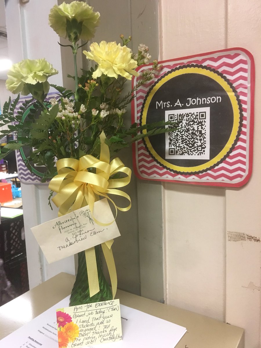 Ajohn_ARI's tweet photo. Look what was delivered to Meadowview today! We’re so very grateful for the positive support and encouragement from Team Selma! My students and I love our fresh flowers 💐🌸 😆#motivated #teamselma #teammeadowview #AimForExcellence @UtseyCH @SelmaSchools @DrAvisW https://t.co/SFGs2Vckn3
