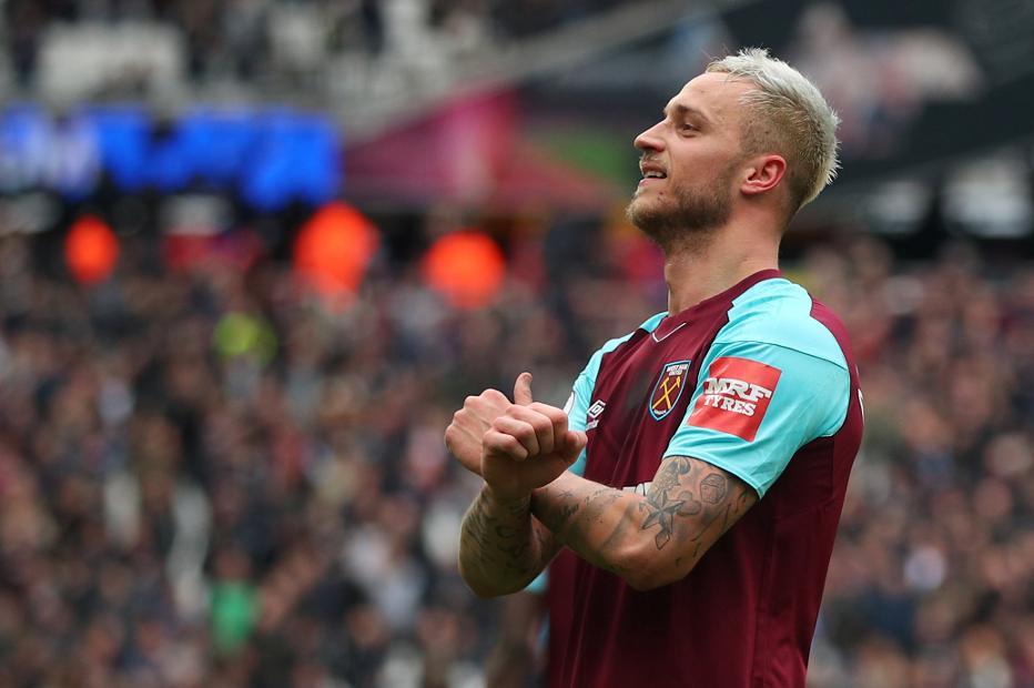 HammersDotNews's tweet photo. Night Hammers #MagicMarko #MarkoArnautovic @WestHamUtd #WHUFC ⚒️⚒️. https://t.co/BW3T5WKu0c