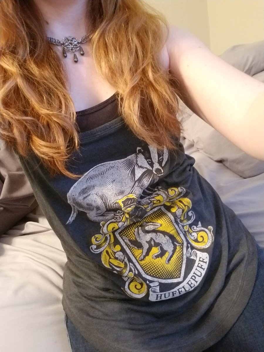 CheschyrArt's tweet photo. I may have #hermoinegranger 's hair, but I'm a #Hufflepuff through and through... no matter how much I tried to deny it early on. ๐ Honey badger don't give a ---- ๐ #harrypotter #hogwartshouses #hufflepuffpride #readyforthisweekend #bachelorettebash https://t.co/JaykXGwPhq