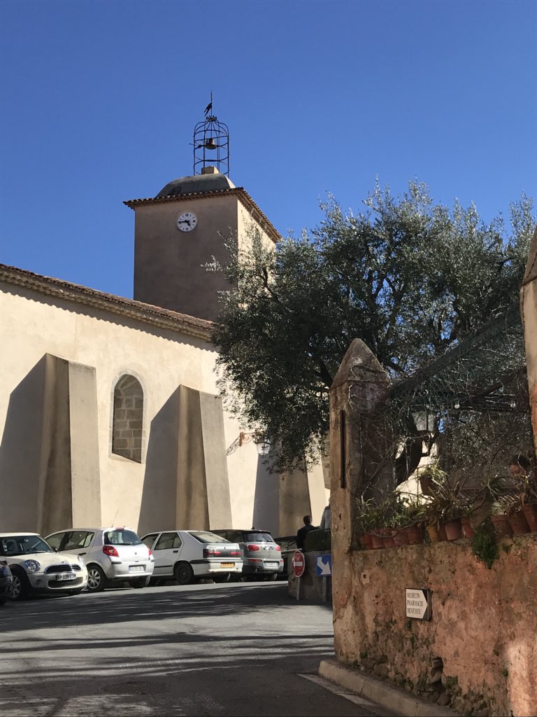 Hooverit's tweet image. RAMATUELLE: ...medieval pedestrian streets weave mysteriously &amp;amp; in hushed silence. Tiny doors &amp;amp; alleyways a plenty..
#fortress
#Var
#peaceseeker