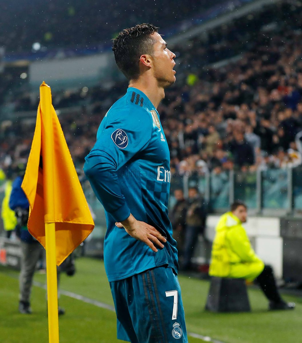 Cristiano Ronaldo hails 'amazing' Juventus fans for standing ovation in  Turin