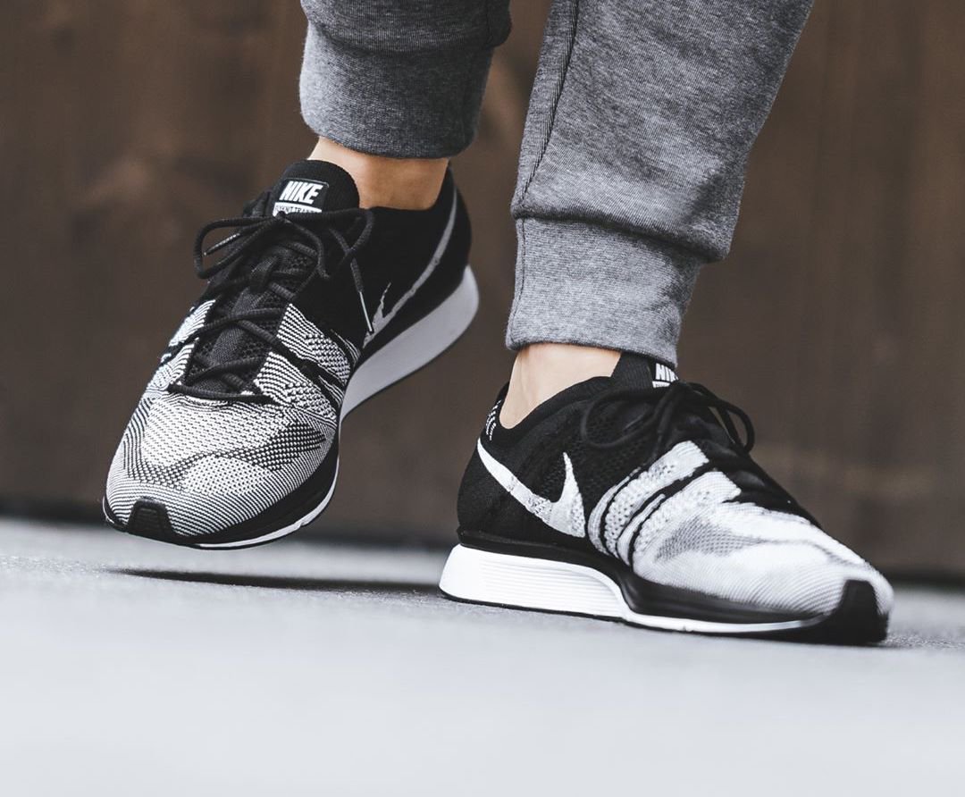 flyknit trainer oreo