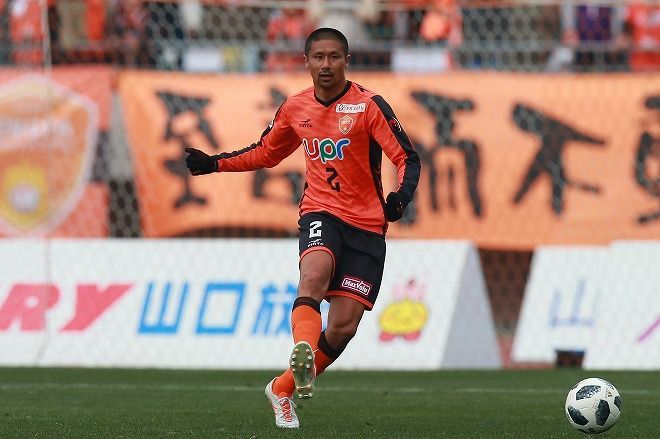 weeklysd's tweet photo. “第３の挑戦”に燃える元日本代表CB・坪井慶介を直撃！山口での刺激的な日々とは？ | サッカーダイジェストWeb
https://t.co/oWl2ZbPyD3

#レノファ山口 #renofa #レノファ #坪井慶介 #サッカー好きな人RT #Jリーグ好きな人RT #Jリーグ https://t.co/352zuaZK6F