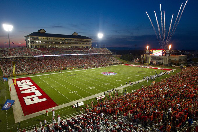 NPCoachZim's tweet photo. Pumped up for a Big week of College meetings, kicks off tomorrow with visits to @JMUFootball @UVAFootball @UVAFBRecruiting and @LibertyFootball #WhyNP #UnderclassmanReport #Relationships #RoadTrip #220CollegeClients https://t.co/Pj0TGG0TIl