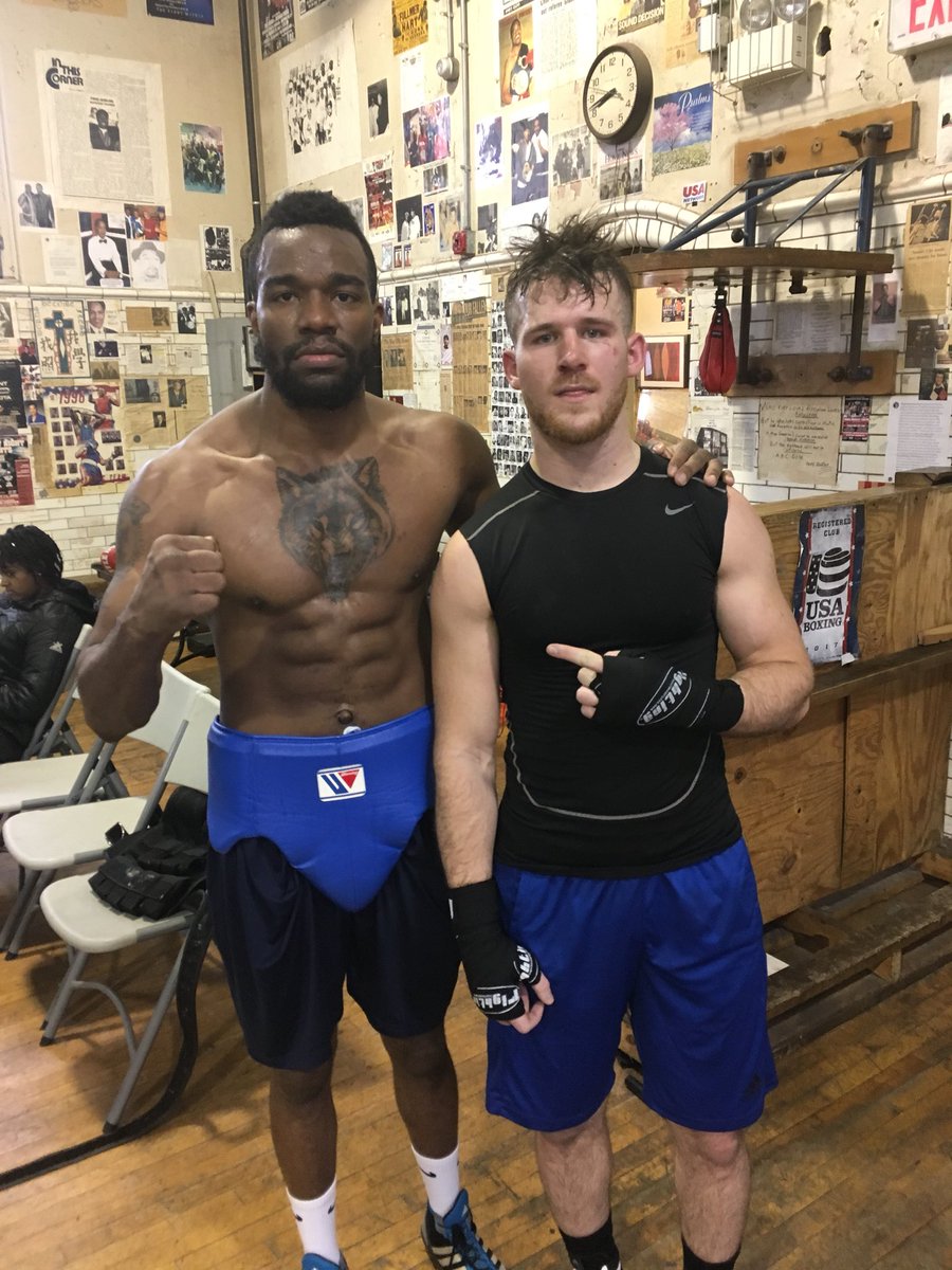 gruntcoach's tweet photo. @TJH1332 Tommy Hughes paying his dues and learning! Thanks to Jesse Hart and Steven Andrews for the opportunity. @AlBernstein we are getting there! #whitelightning #gregoryboxing https://t.co/C2AXScrr9A