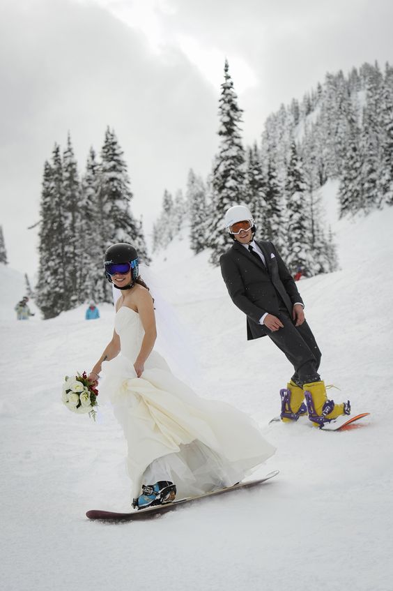 TiedKnot_US's tweet photo. Who says you can't have a rebellious wedding? Wedding at Sunshine Village Ski and Snowboard Resort. Photo Credit Mark Eleven Photography #wedding #weddingideas #marriage #love #snow #cold #winterwedding #snowboarding #ski #tiedknot #bride #groom #rebel https://t.co/m2QjYFx5qW