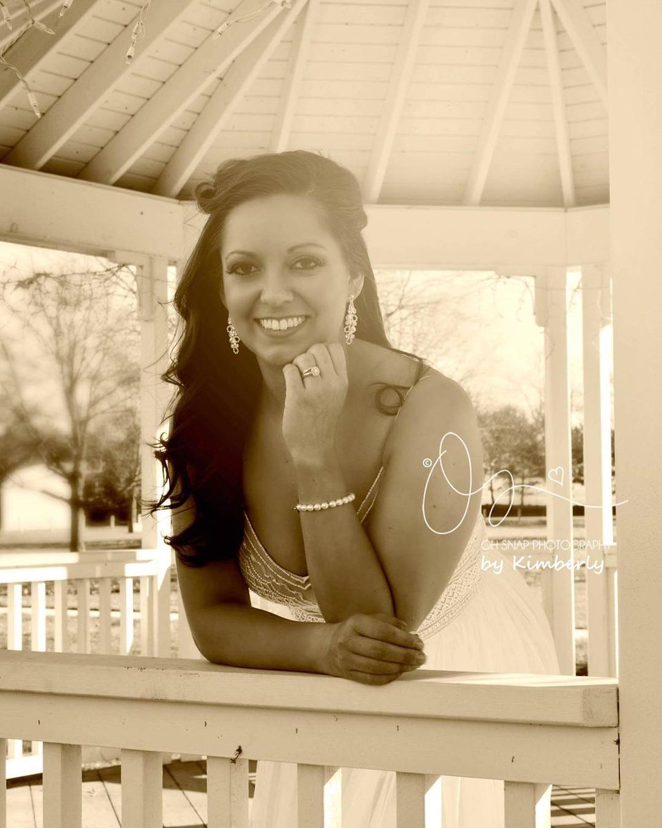 BanquetFreeHill's tweet photo. Timeless and classic. Not only is our gazebo a gorgeous place for photos, it's also favorite spot to say, "I do." (PC: Oh Snap Photography by Kimberly)
#FreedomLove #FHBEC #weddings #weddingideas #weddingphotos #MacombCounty https://t.co/Mdbcev1oz0