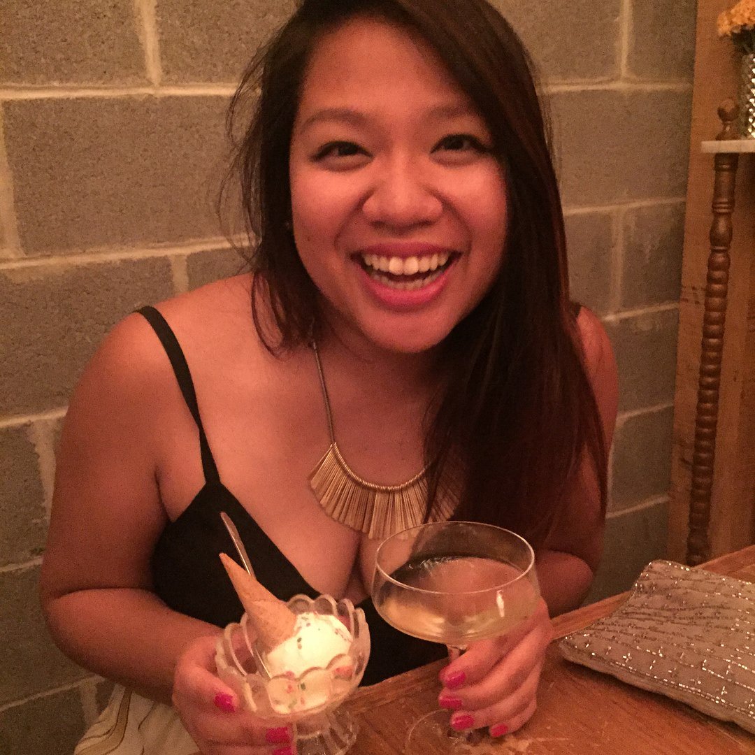 LITcomedy's tweet photo. Andrea Quach is serving her second tour of duty on Thermal Runaway. When she isn't performing comedy, she's bakin', brunchin', and ballin'. S You can see her perform with Thermal Runaway at #LITImprovWars on Mondays Laugh Index Theatre - #LITFaces #baking #brunching #balling https://t.co/zLE6HUOtQZ