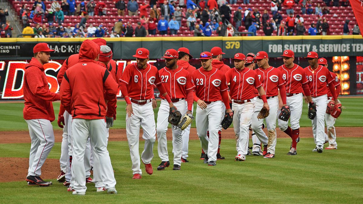 Reds's tweet image. First W in the books! 🤝