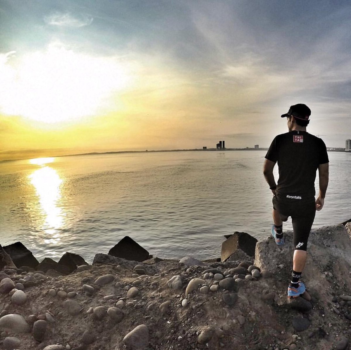 IMTrinews's tweet photo. Via @tri_fede - 6 days to #oceanside703 #ironmantri !!!! Just enjoy the ride!!!
.
.
#hincapieway #compressportteam #compressportmx #tritats #irontats #federmut #even #evenfaster #baseperformance #bocadelrio #im703oceanside #gopromx #goprochallenge #goprofamily https://t.co/IoMqN52wEx