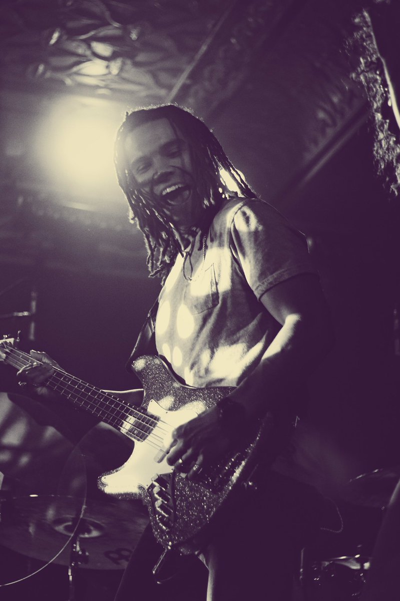 josie_carletta's tweet image. i’m a 17 year old self-taught photographer &amp;amp; my dream is to go on tours &amp;amp; photograph my favorite artists. a simple retweet could really help get my name out there. u know what to do twitter.