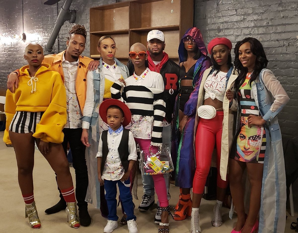 FlyGurlNay_'s tweet photo. Live BOLDLY in colors in this B&amp;W world! #FeelingMyFLY #BMP #Models #StyleRivals #Stylistscompetition 

S T Y L E D by ME!! 💋 https://t.co/PuNwPt7p8v