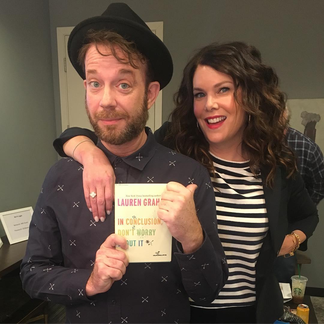 LaurenGilmoreBR's tweet photo. Ahhh! friendship ❤❤😍😍😍👏👏. beautiful photo!❤❤❤
#inconclusiondontworryaboutit
@thelaurengraham ❤
@jsampancake ❤
By insta #Sampancake https://t.co/qiSoNUjLaD