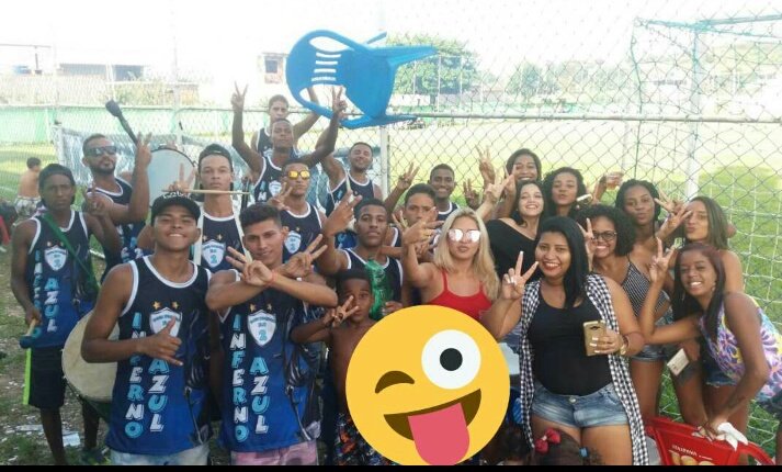 Emerson05015585's tweet photo. Poucos , loucos e mt verdadeiros .. #InfernoAzul #SegueoLider ⚽💙💪👏 https://t.co/LtLHe1hE9g