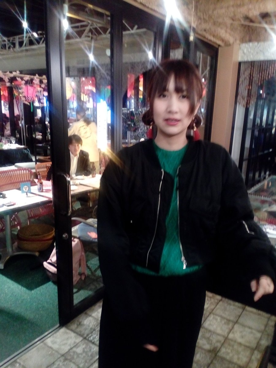 vegetanpul's tweet photo. 2018.3.28
DJの演者さん、MARMELOちゃんと一緒に来ていた未終ちゃんです。
女子力高いお二人。
#サナギ新宿 #EPITAPH331 https://t.co/pqx4Gt1T2p