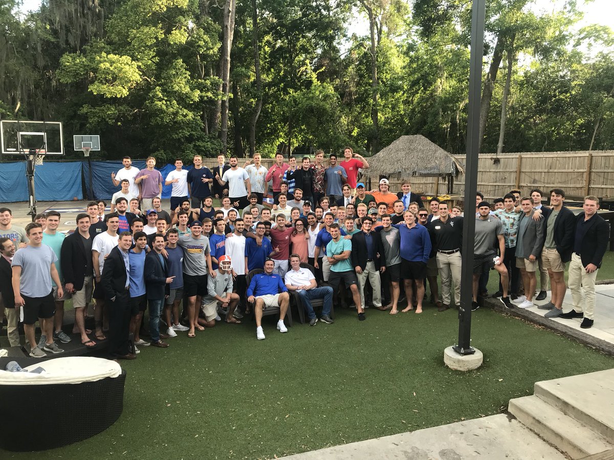 CoachDanMullen's tweet photo. Thanks for letting me stop by tonight Alpha Tau Omega, Delta Tau Delta, Beta Theta Pi, Theta Chi and Sigma Phi Epsilon. See you at the spring game! #PacktheSwamp #GoGators https://t.co/HRFm4zJZiF