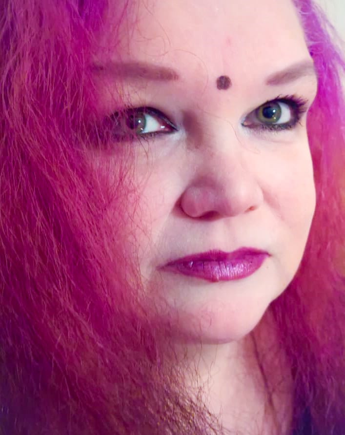 SweetSixteen68's tweet photo. #NewProfilePic
🌛...I look so different on this Photo.
I never wear my Hair loosely,
above my Shoulders...🌜
📸by my *Beautiful-Sister* Chelsea ( @eygennutzverlag ) 🐚 12/24/2017
#IamBeautiful
#purpleHair
#PlusSizeLady
#greenEyesLady https://t.co/HvkSmBWufK