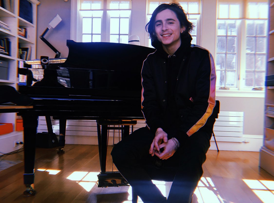 i ain’t feeling this mustache i’m sorry eksjedhejbd