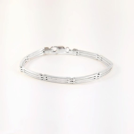 MidModMix's tweet photo. Silver Bar Bracelet - Split Bar Bracelet - 7" Sterling Bracelet - Vintage Italy Silver Bracelet - Triple Bar Bracelet - Hinged Link Bracelet #SterlingLinks #HingedBracelet #SmoothSilver #TriBarLinks #SterlingBracelet
➤ https://t.co/WTFEZEvrt9
via @outfy https://t.co/54UWBOi87K