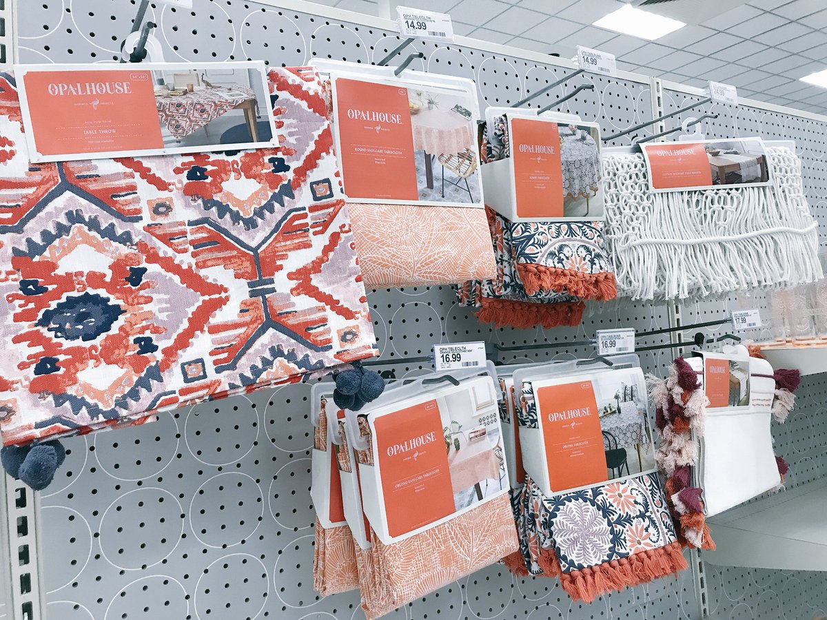 Matitela's tweet photo. Our guests are so excited for #opalhouse and we are ready to bring color and joy to their life. #bringingjoy #1364ALLin https://t.co/AtTpXOMF6j