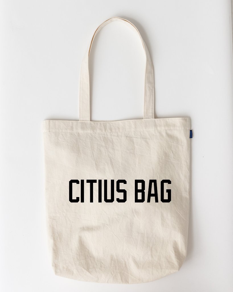 ryansterner1's tweet photo. If this gets 100 retweets I'll print this bag, fill it with gravy and deliver it to the doorstep of one of my lucky followers. https://t.co/uqlHVrK2Wc