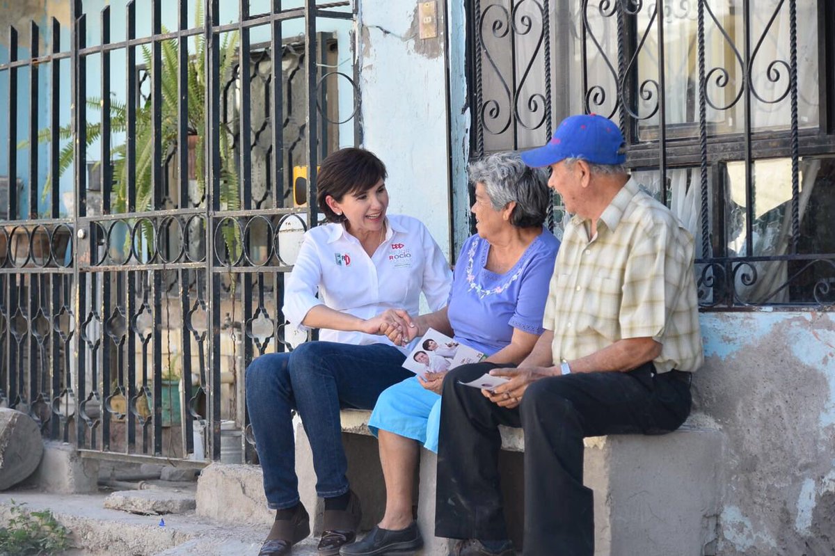RocioRebolloM's tweet photo. Nuestra propuesta es avanzar y para lograrlo, debemos hacerlo en equipo. Luchemos juntos #PorLoMejorDeDurango. https://t.co/kv3Z5RAZbw