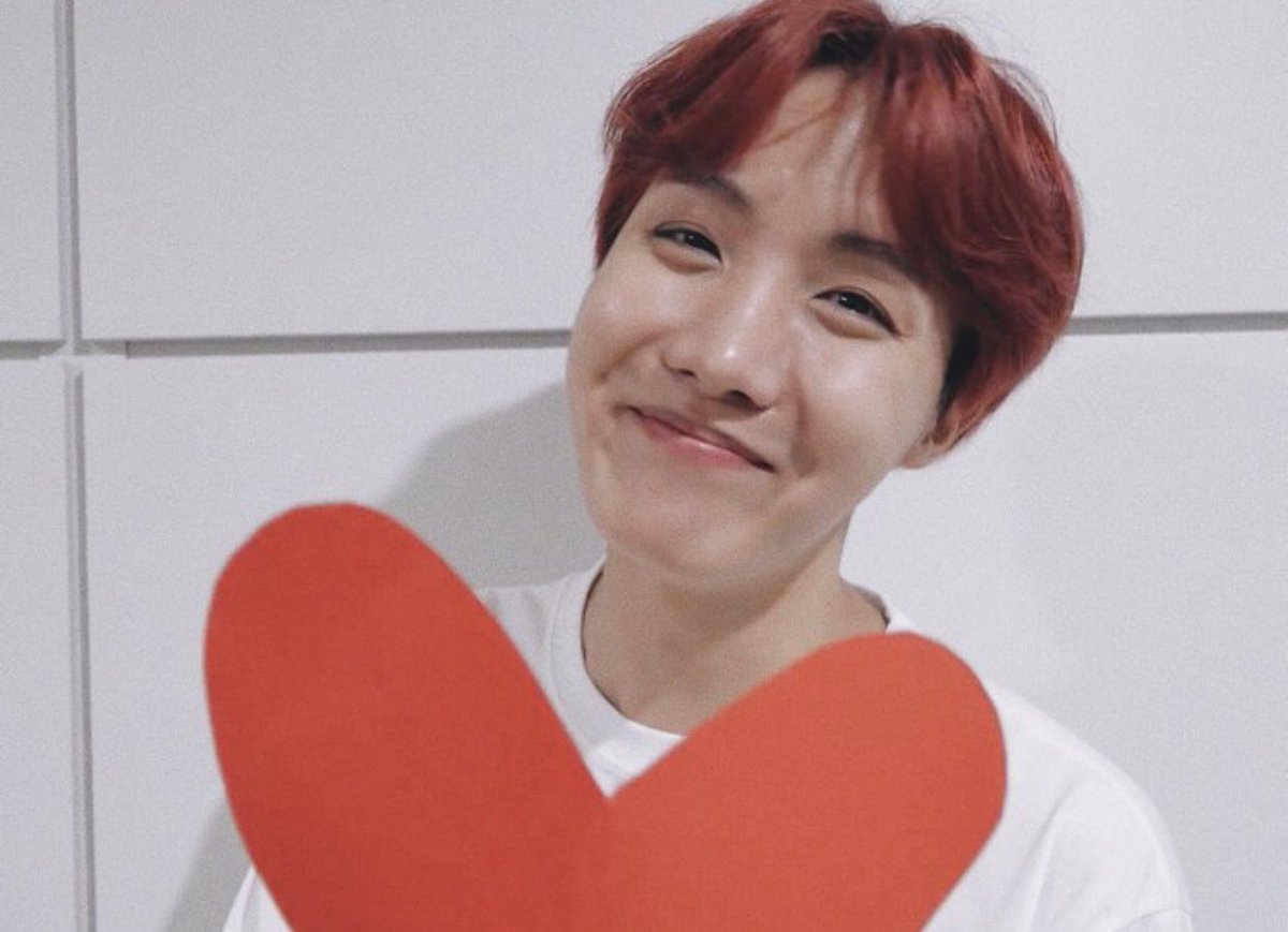 epiloguekth's tweet photo. ARMY let’s help our lovely B-ARMYs with voting ❤️ 
#PremiosMTVMiaw #MTVBRKPOPBTS https://t.co/zvtOxH5M5Z
