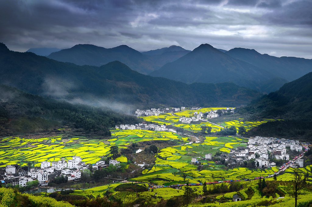 Come to China tweet media