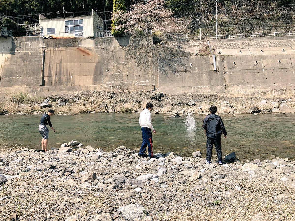 OIT_kendo's tweet image. 3月23日から29日で春季合宿を行いました！稽古中は部員同士厳しく、稽古が終われば仲良くくつろいでいました。
今年は足を運んでいただいたOBも多く充実した合宿となりました！