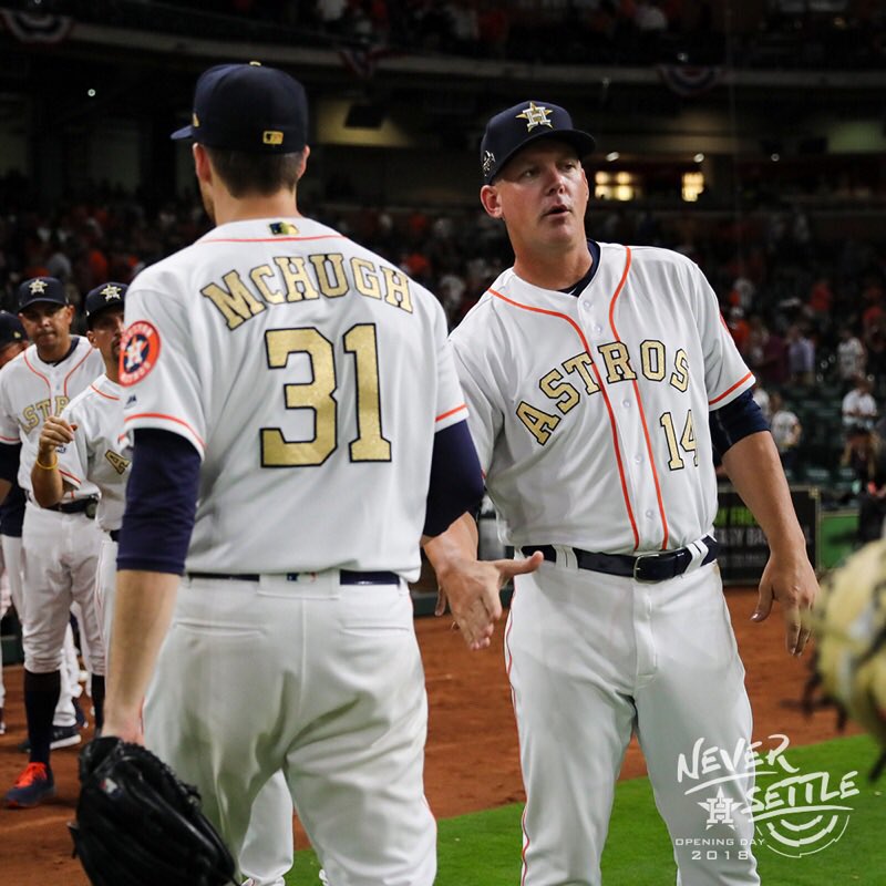 astros's tweet photo. 4-1. #NeverSettle https://t.co/oupyDMBTZv