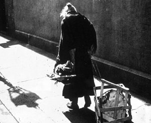 Letnapark's tweet photo. Walter #Ballhause *3.4.1911 Hameln †8.7.1991 Plauen, der “unsichtbare Fotograf",  #Arbeiterfotografie. 
[Walter-Ballhause-Archiv, Plauen] https://t.co/MQDdts5bhm