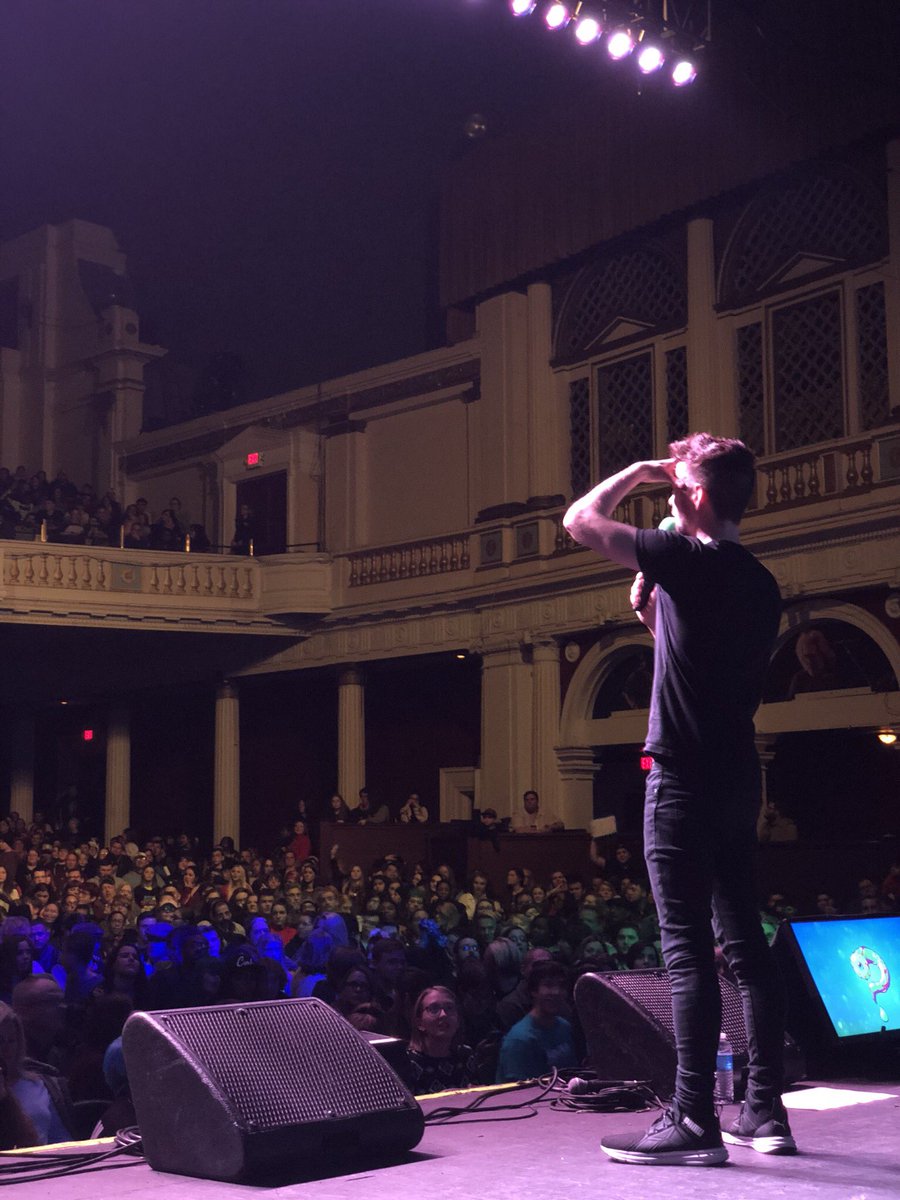 Jacksepticeye's tweet image. Philly, not only were you guys the biggest crowd but also one of the best! So much love and energy!
So sorry I couldnt meet everyone individually afterwards but I appreciate each and every one of you!