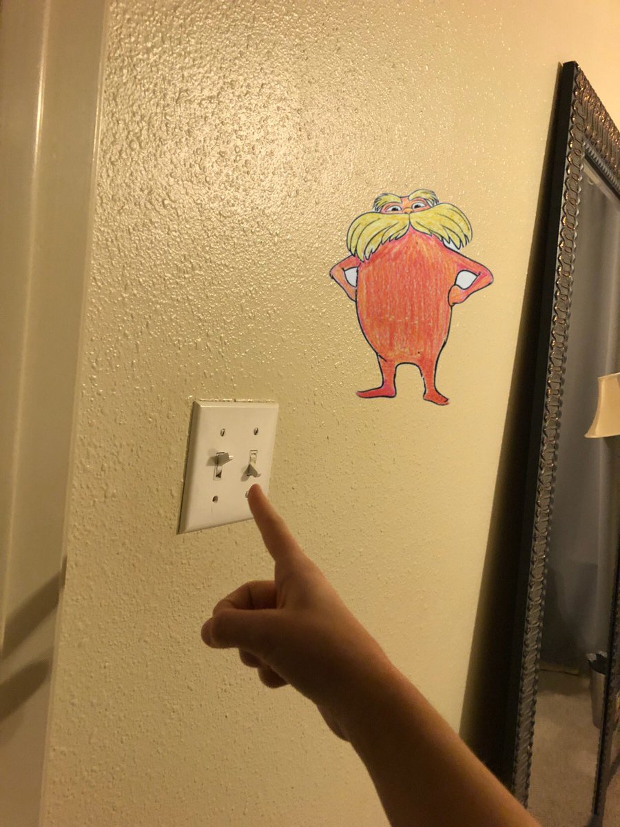 morganbates_'s tweet photo. @LTHSAPES Flat Lorax and I know to turn off the lights in rooms when they are not being used! To reduce energy footprints turn off your lights, it saves energy and money on your electric bill. Unplugging phone chargers and lamps also help reduce your energy footprints! https://t.co/Zz3seie2wl