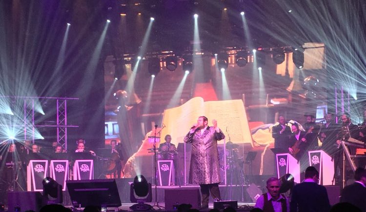 JewishMusicHook's tweet photo. Tonight at the mega @BrachaAndNachas concert is @YedidimChoir with @ShmueliUngar @shimmyengel @DovyMeisels &amp; the @YiddishNachas boys choir music by @TheFreilachBand
Check out LOTS of videos on our @telegram channel &amp; make sure to follow us there!!! https://t.co/m8ejsLonW2 https://t.co/dDdIa69Lzv