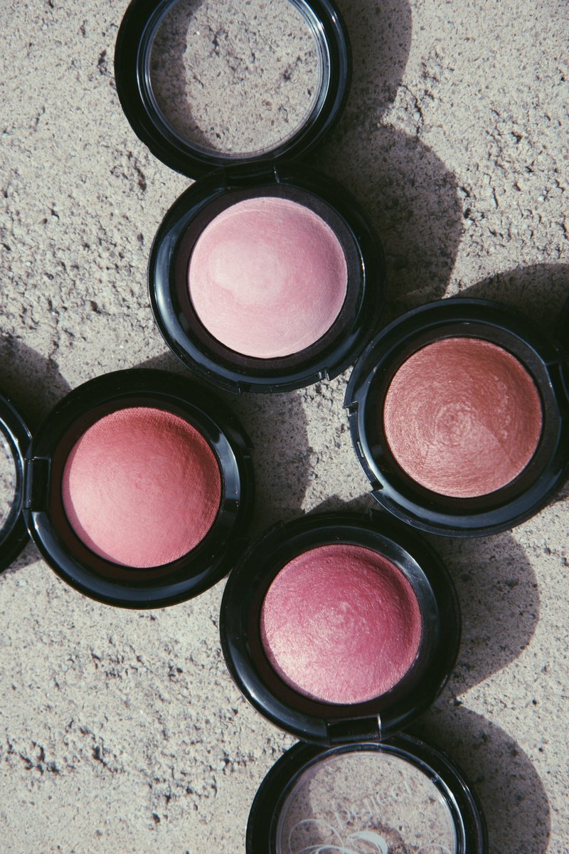 Pressed powder blush that delivers glowy-looking color to compliment all skin tones. Belleci Cosmetics leaves no woman out! Check us out at bellecicosmetics.com
