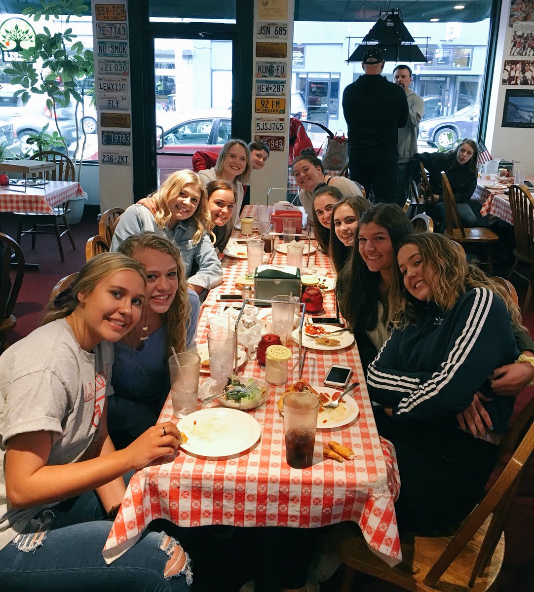 Kwedin1's tweet image. What a great night celebrating a great team! Unforgettable season with an amazing group of girls. #morethanhoops❤️#characterfirst💙#culturenevergraduates #seniorspeeches🙏🏼#colbyINDUSTRIOUS #emilyIMPROVED #addiINSPIRATIONAL #taycMOSTVALUABLE