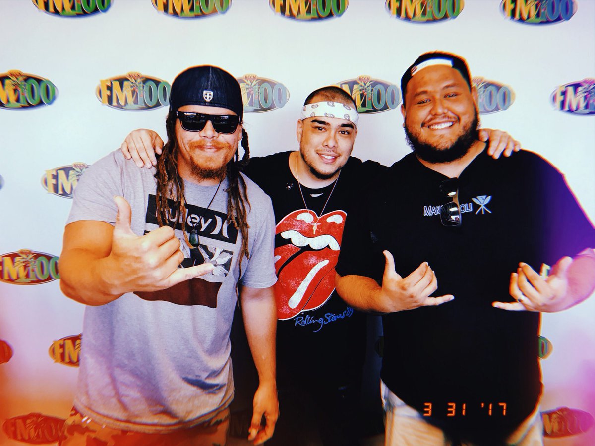 MicahBanks's tweet photo. Went from sneaking in the back to hosting the Bash 😂😭 Can’t wait to be back at Waikiki Shell with my boys from @thegreen808 4/20 weekend! #bashisback https://t.co/oUZSxLGE8S