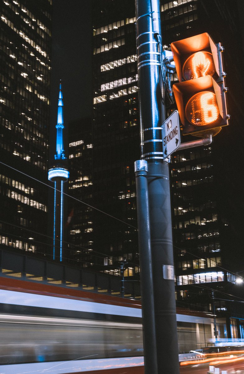ennrax's tweet photo. Toronto is such a beautiful city! https://t.co/Tc4PYXiLXz
