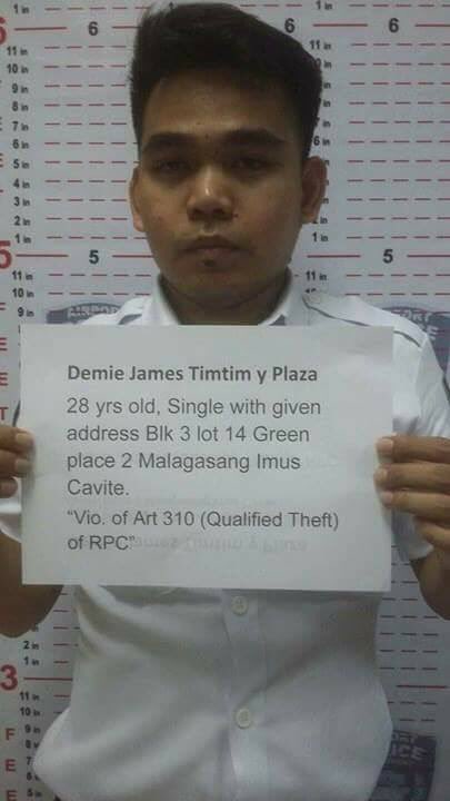 (c)Rodrigo Duterte Supporters

Mga ka-DDS nahuli na ang dalawang airport personnel na napatunayang nagnakaw ng salapi sa isang Japanese tourist noong Holy Week na kinilalang sina Demie James Timtim at Stephen Bartolo.