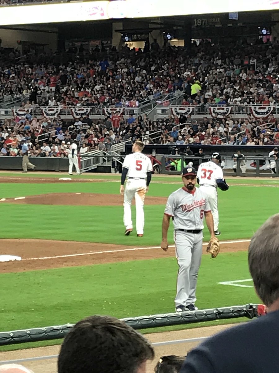 cambrad3's tweet photo. #Braves #Nationals https://t.co/fDi137SOaM
