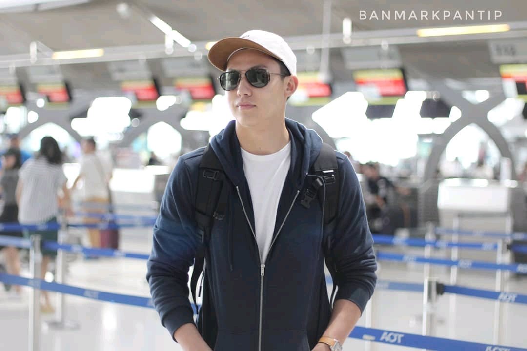 markandmomo's tweet photo. Have a safe trip jaa ❤ Mark's work for #GQThailand to America 👏 #mark_prin https://t.co/IAHLv3KxAO
