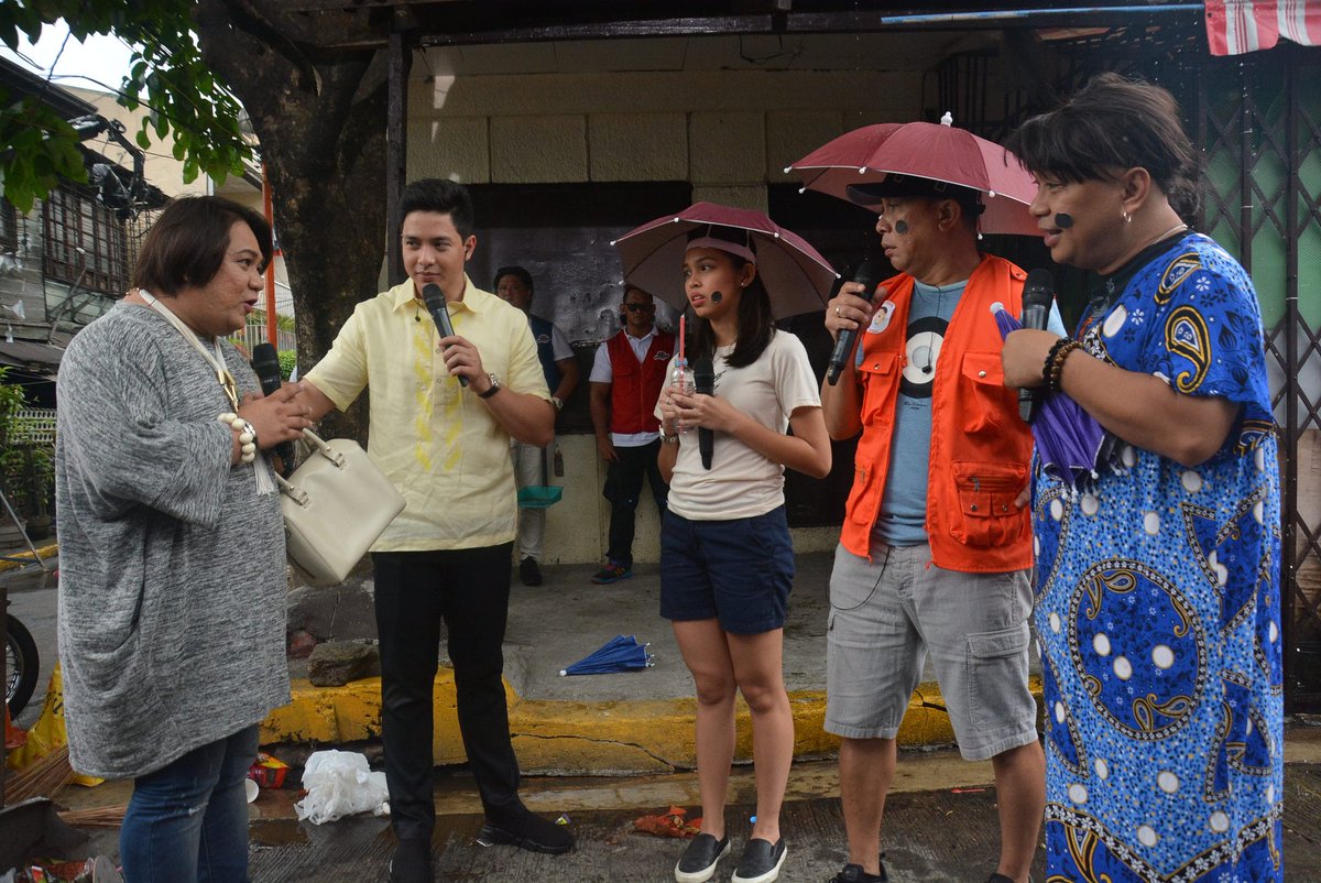 EatBulaga's tweet photo. Executive Assistant Kendoll meets Pamilya Nunal! https://t.co/IqxIHhjirL
