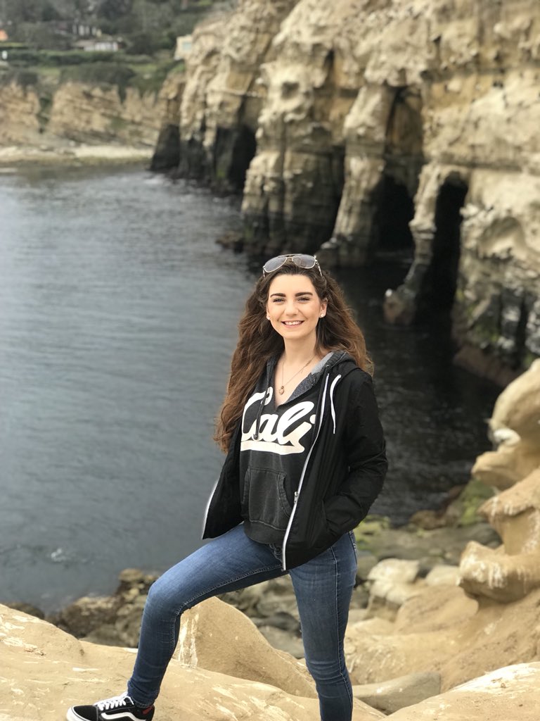 brittanyochoaa's tweet image. #SB2018 😤❣️